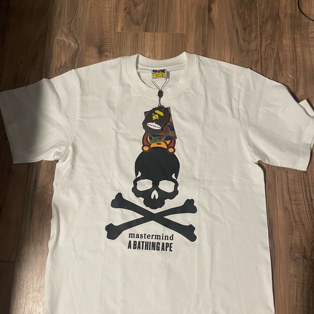 Size small master mind bape x Milo